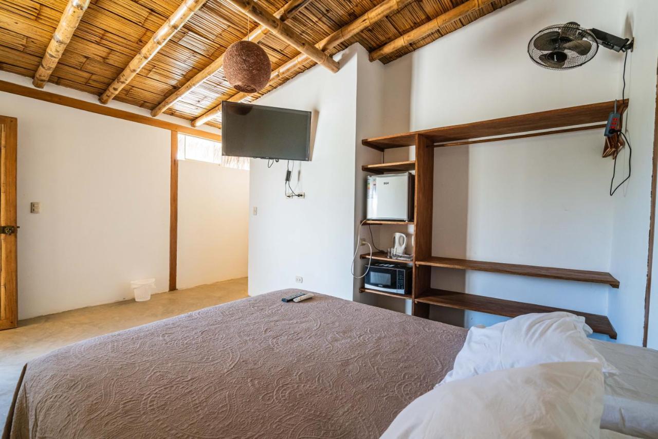Vistazul Hotel Vichayito Buitenkant foto
