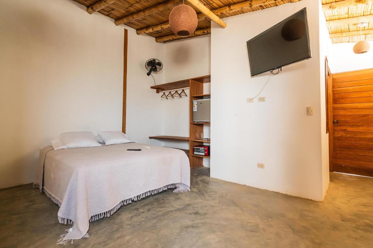 Vistazul Hotel Vichayito Buitenkant foto