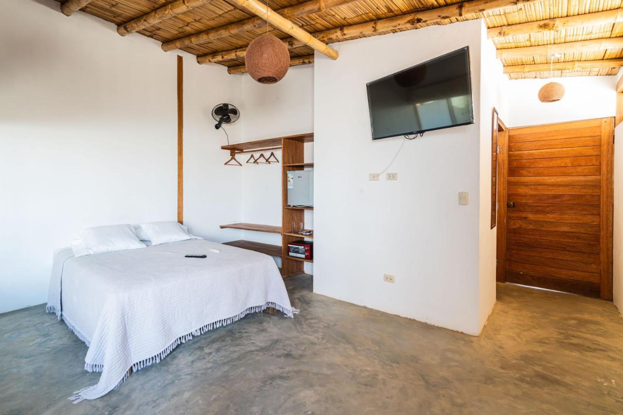 Vistazul Hotel Vichayito Buitenkant foto