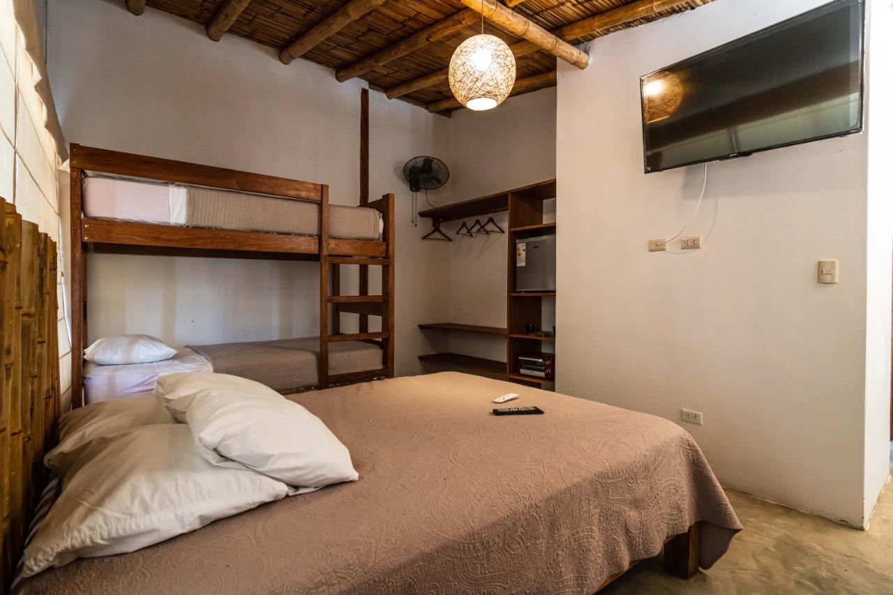 Vistazul Hotel Vichayito Buitenkant foto